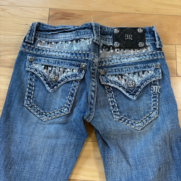 Miss Me Cropped Jeans Womens Sz 25 Low Rise Embellished Denim Capris - Picture 3 of 9